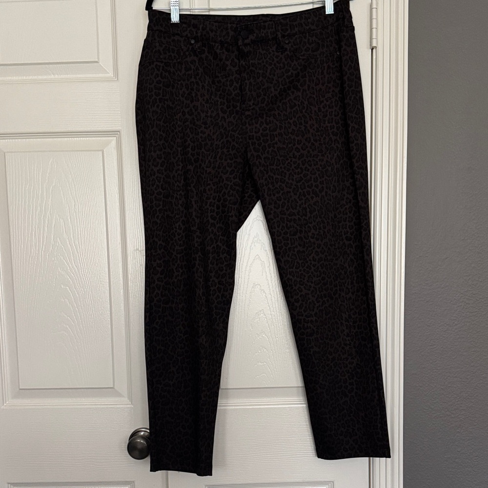 Liverpool Women's Black Leopard Print Straight Leg Pants